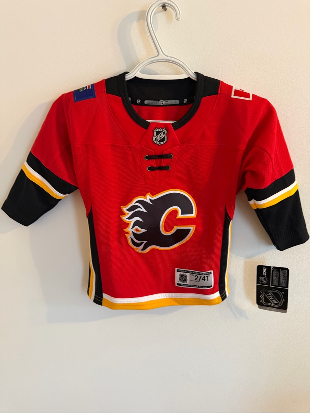 Calgary Flames Kids Red Home Hockey Jersey - Official NHL Team Gear